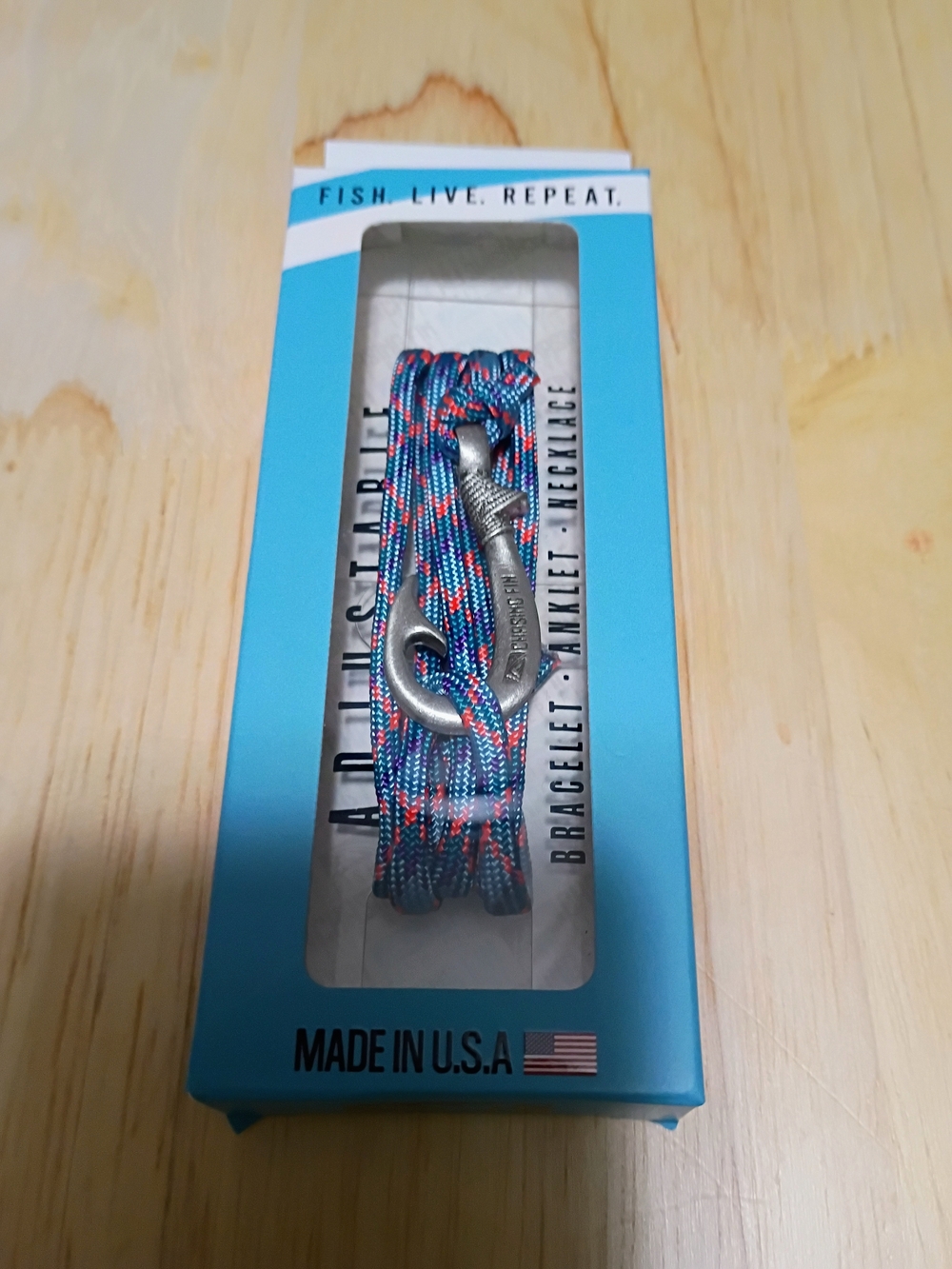 Fish. Live. Repeat. Paracord Bracelet with Fish Hook Clasp - Blue & Pink
